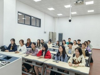 教育科学学院召开第42届校运会...